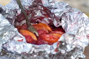 Papillotte met vers fruit & cuberdons