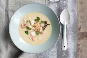 Vissoep van zeeduivel met garnaal én hopjenever