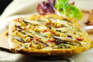 Focaccia met Brabants grondwitloof/ oude geuze/ Vlaamse gedroogde hesp