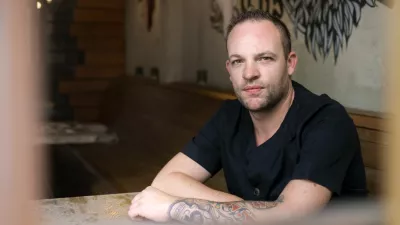 Willem Deams van Bistro Zutt gaat aan de slag met Limburgse stroop