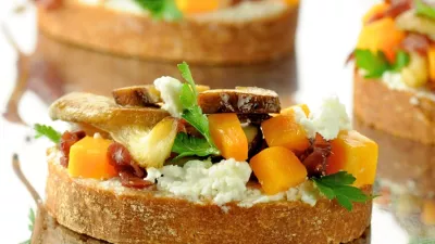 Bruschetta met Vlaamse rauwemelkse geitenkaas en gerookt paardenvlees