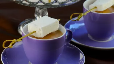 Marshmallows en warme chocolademelk met elixir