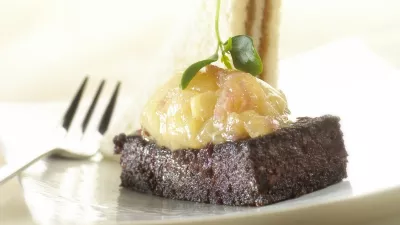 Hasseltse speculaas toast met balkenbrij en chutney van durandeaupeer en Hasseltse jenever