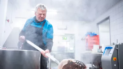 Vakmanschap van generatie op generatie bij Keurslager Van Hoof