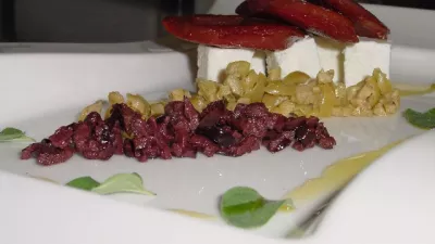 Gentse paardenlookworst op Griekse wijze