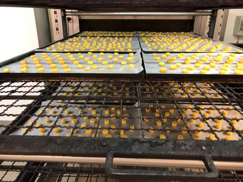 Geelse saffraanmoppen gaan de oven in Streekproduct.be