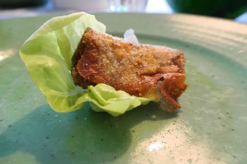 Gebakken gekookte uier, een lekker hapje. Streekproduct.be